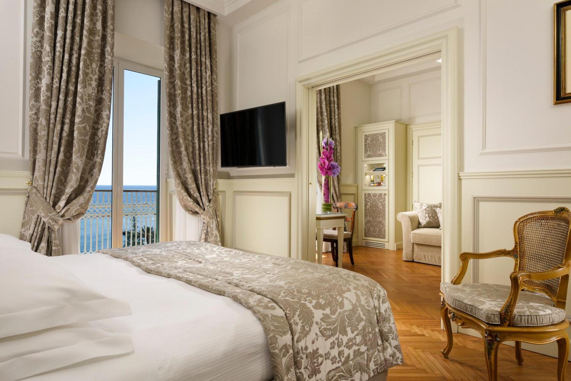 Royal Hotel Sanremo Eksteriør billede Suite