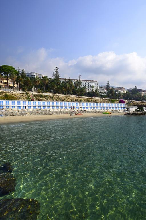 Royal Hotel Sanremo Eksteriør billede The beach of Port-Vendres