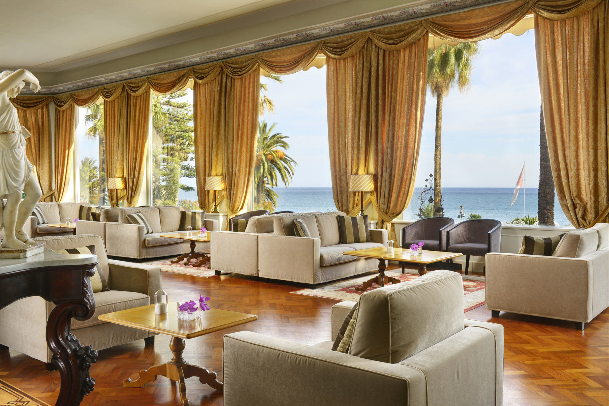 Royal Hotel Sanremo Eksteriør billede The lobby